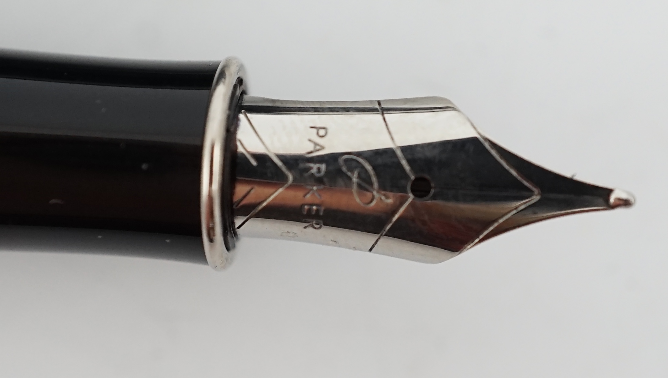 A Cross fountain pen plus two other pens (3)